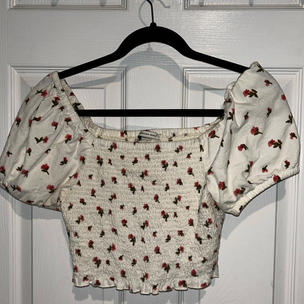 Cute off the shoulder white floral top American Eagle